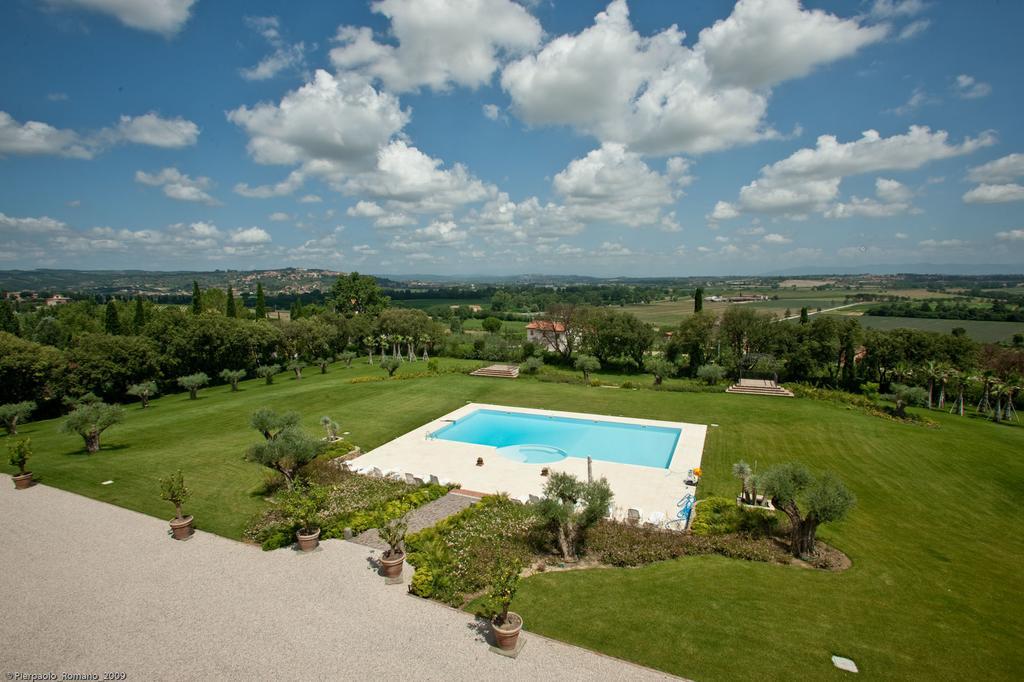 Tenuta Di Petriolo Guest House Torrita di Siena Exterior photo