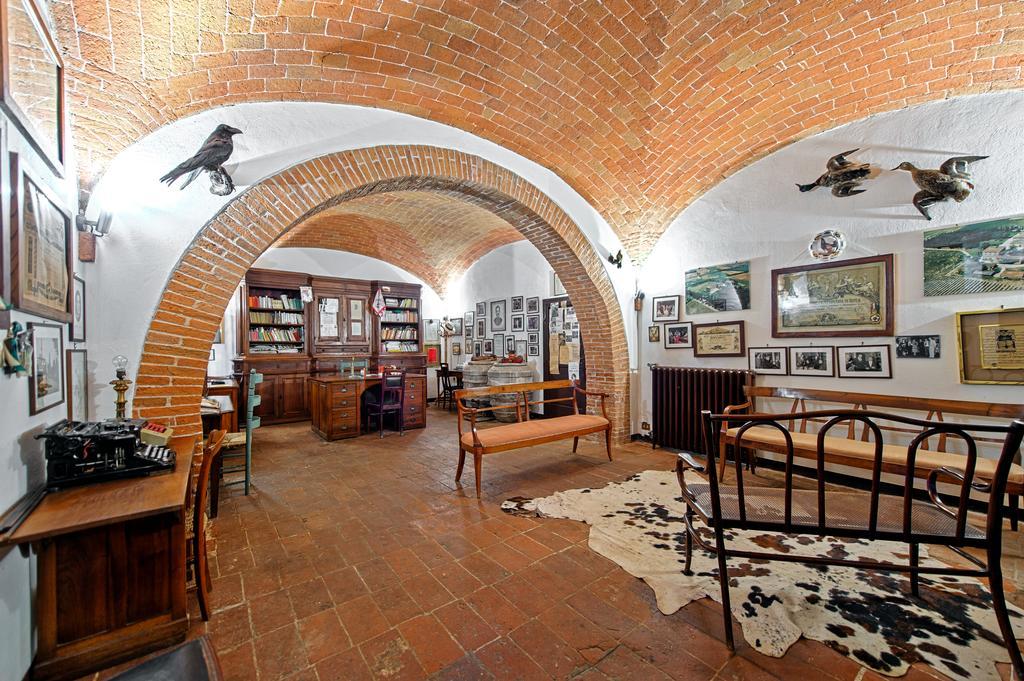Tenuta Di Petriolo Guest House Torrita di Siena Exterior photo
